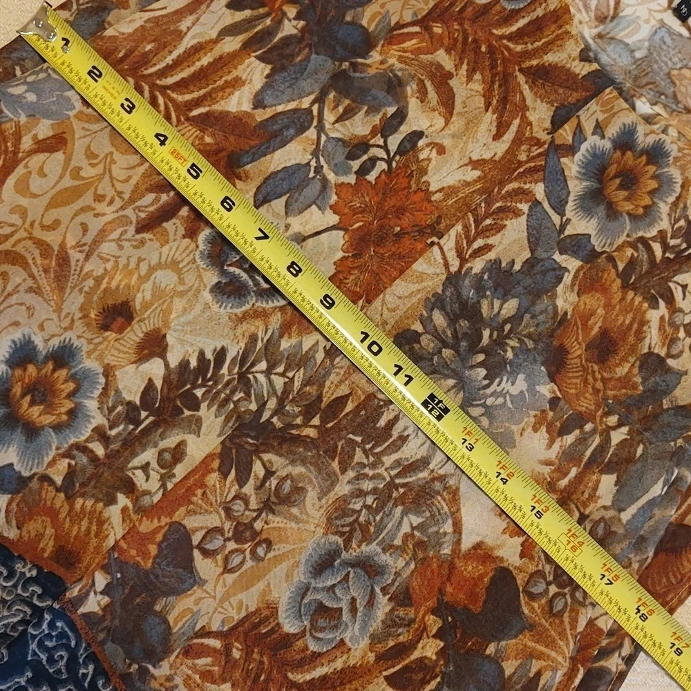 New Directions Ladies Sleeveless Blouse with Chiffon Overlay - Picture 7 of 8